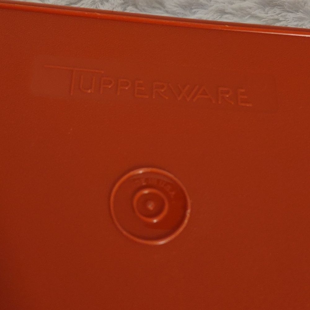 Vtg. Tupperware Rectangle Meat Storage Container - Picture 3 of 6